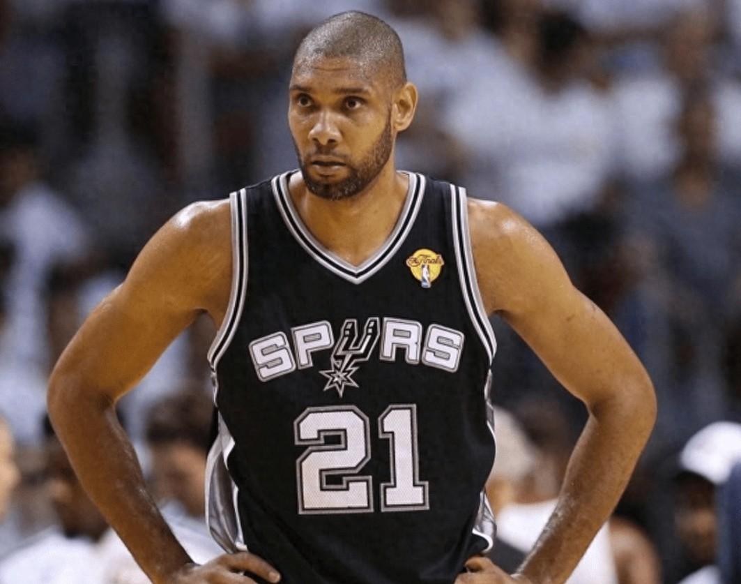 斯基拉：那不勒斯计划通过冬窗买中场，目前看上梅努等5人（斯基拉：那不勒斯计划在冬窗补强中场，梅努位列5人候选名单）