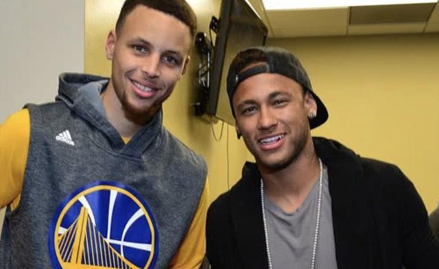 老将强硬打成2+1，全队振奋（老将强攻打成2+1，瞬间点燃全队士气）