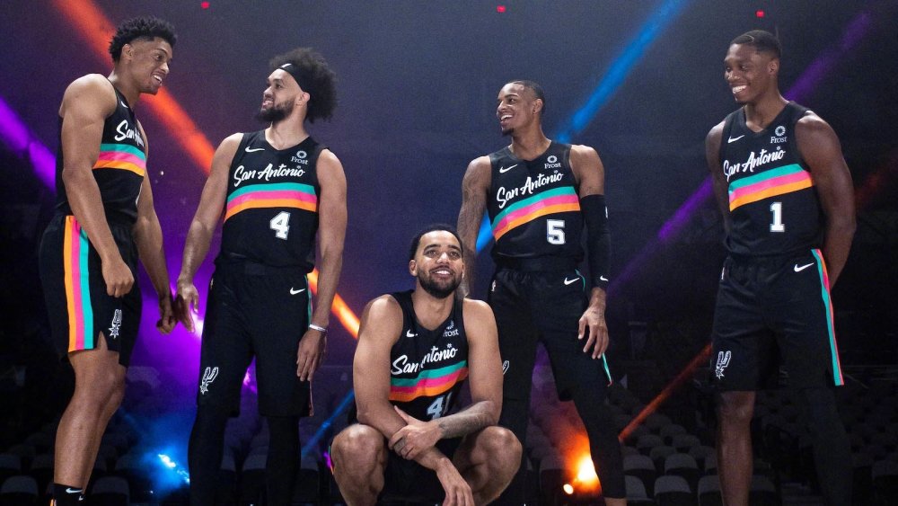 跟队：国米给比萨75万欧就能取消阿金桑米罗的买断权（队记：国米向比萨支付75万欧即可取消阿金桑米罗买断权）