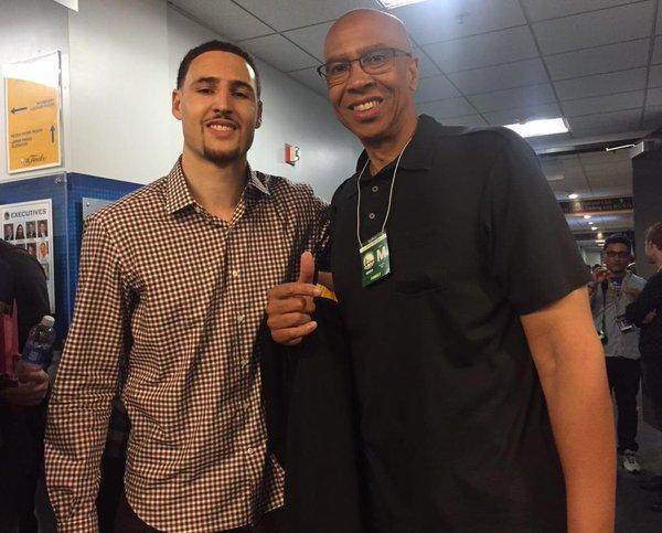 记者：洛佩斯因伤缺席泰山队训练，大概率将缺席赛季收官战（记者称洛佩斯因伤未参加泰山队合练，或将无缘赛季最后一战）