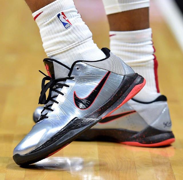 维尔茨父亲：英超更注重节奏和速度，维尔茨能很好地融入球队（维尔茨父亲称英超更强调节奏和速度，维尔茨有望迅速融入球队）