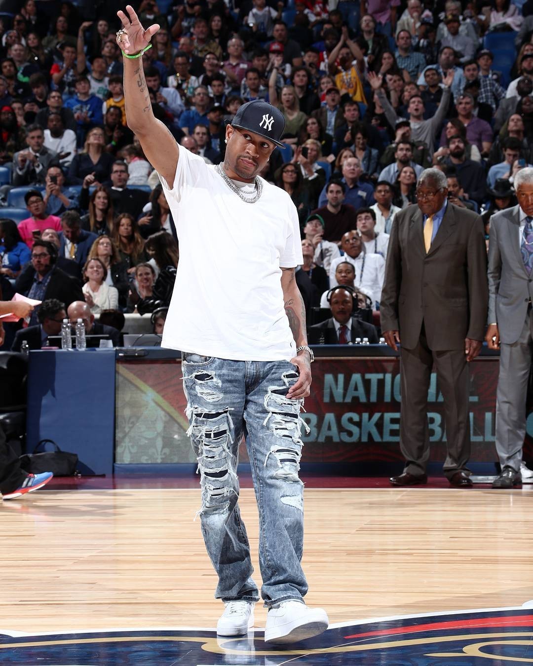 NBA战报：穆雷52分6板，掘金135-120轻取步行者（穆雷轰下52分6篮板，掘金135-120击退步行者）