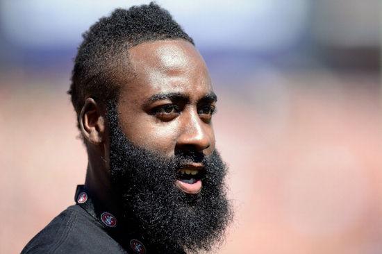 知名顾问：加拉塔萨雷签萨内是巨大成功；奥斯梅恩没解约条款（知名顾问称：加拉塔萨雷引进萨内大获成功，奥斯梅恩合同无解约条款）